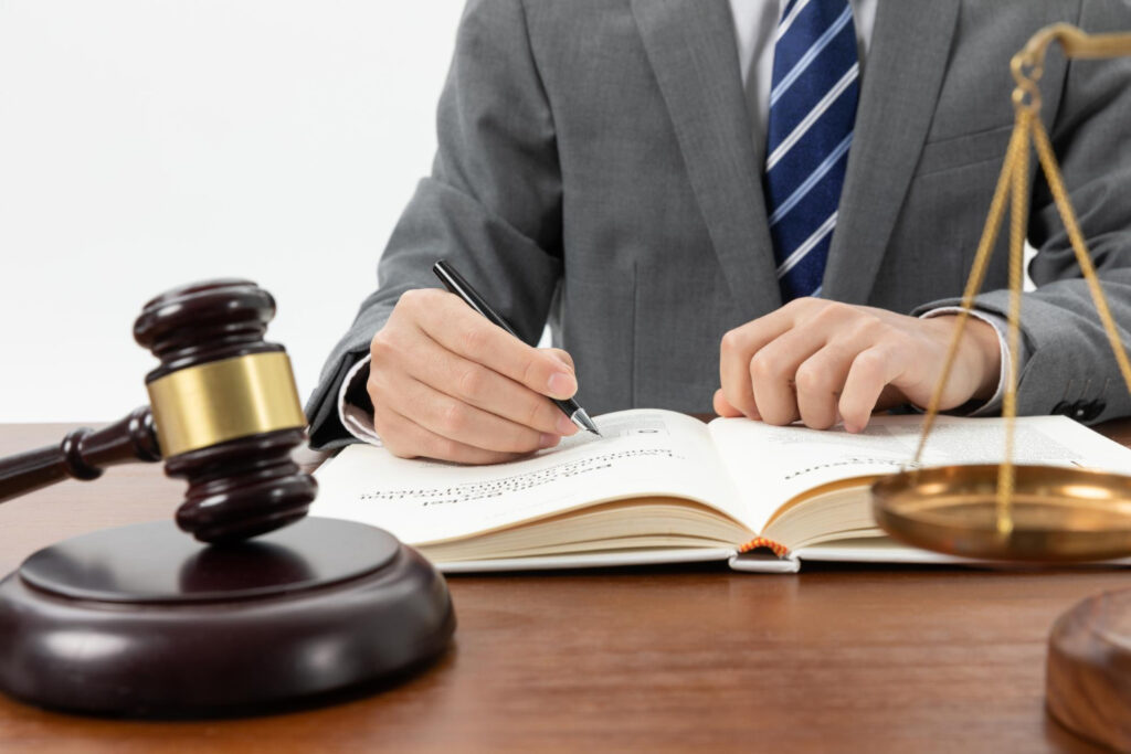 4 اسباب لماذا يحتاج عملك إلى الامتثال القانوني حتى لو كان صغيرًا؟